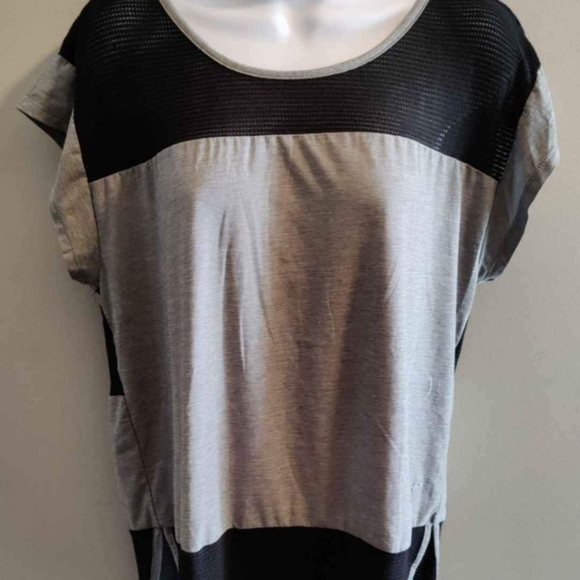 C9 by Champion Active Tee, Size M, Heathered Gray w/Black Mesh, Longer in Back - Picture 1 of 7